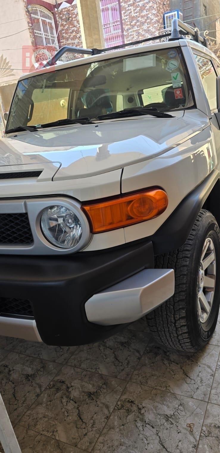 تويوتا إف جي كروزر